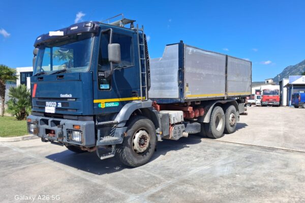Iveco Eurotech Ribaltabile Trilaterale con predisposizione GRU - immagine 3