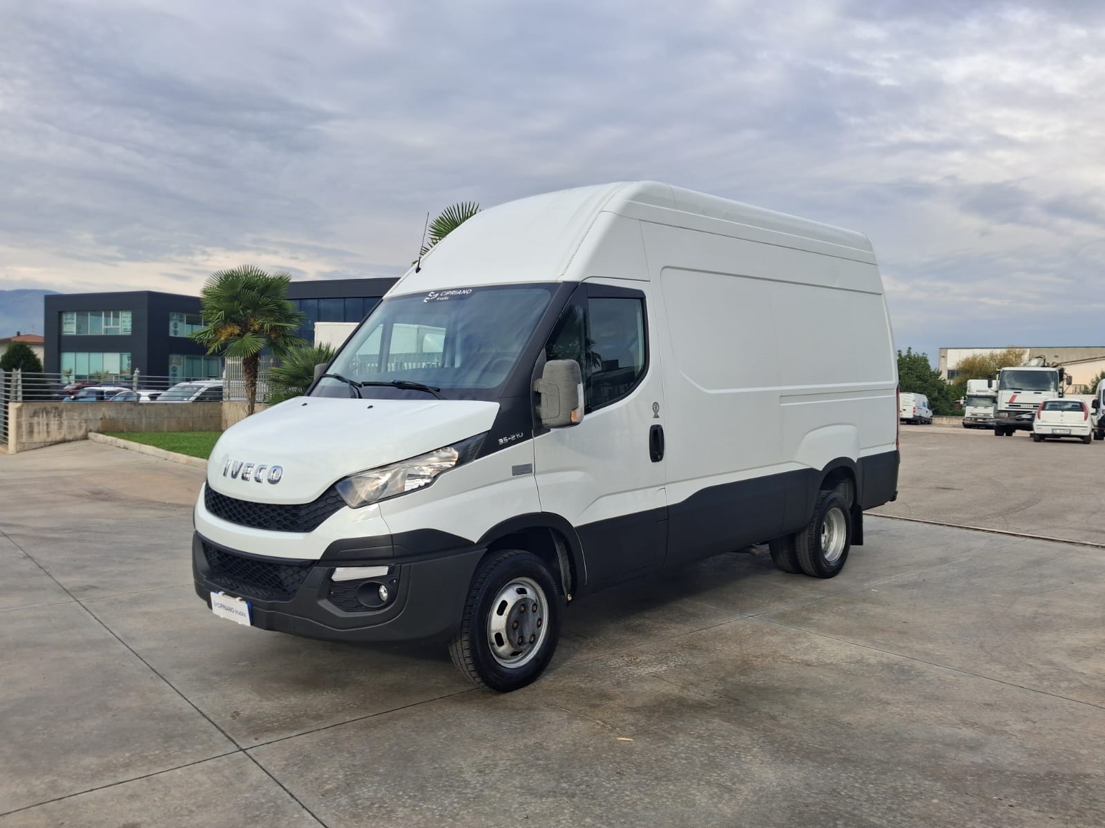 Iveco Daily 35c21 Furgonato Gemellato - immagine 11