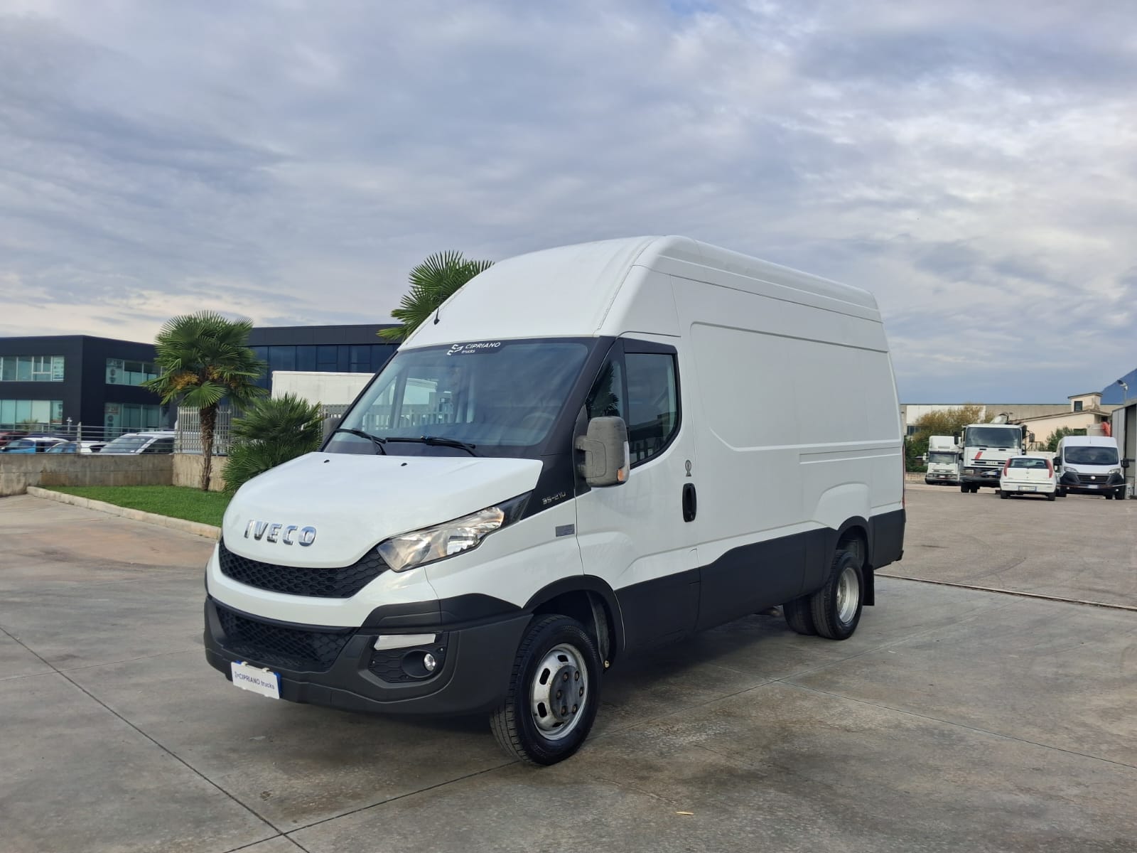 Iveco Daily 35c21 Furgonato Gemellato - immagine 12