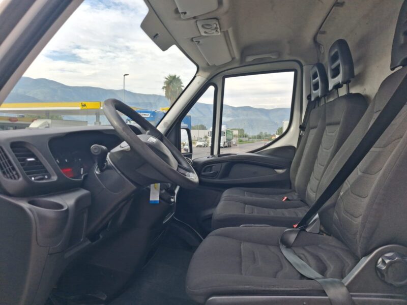 Iveco Daily 35c21 Furgonato Gemellato - immagine 17