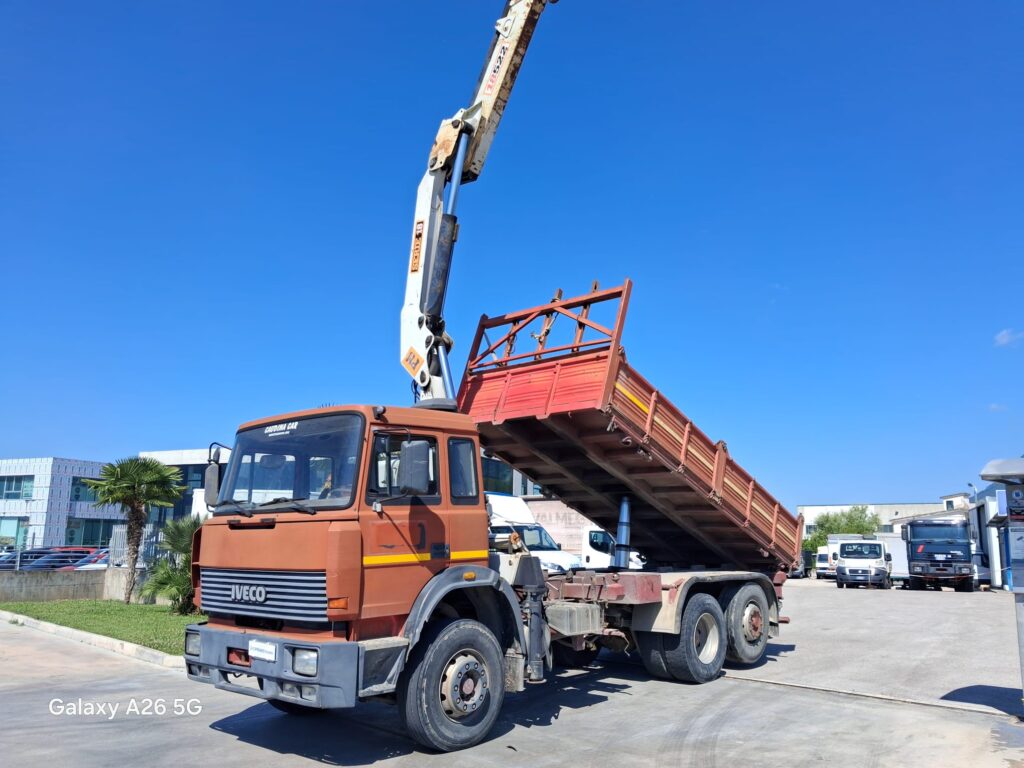 Iveco 190.26 RIBALTABILE E GRU PM 9200 KG - immagine 11