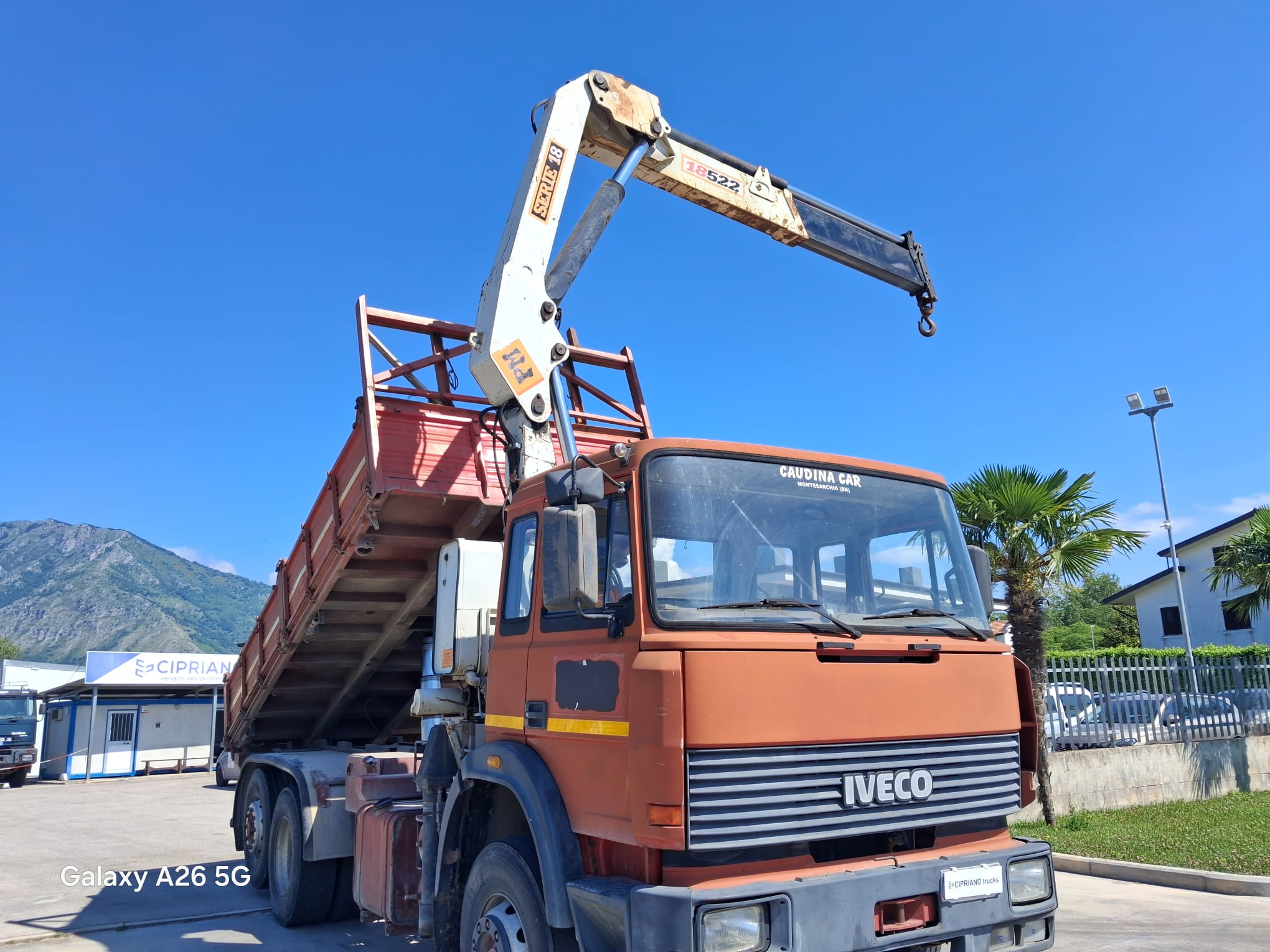 Iveco 190.26 RIBALTABILE E GRU PM 9200 KG - immagine 5