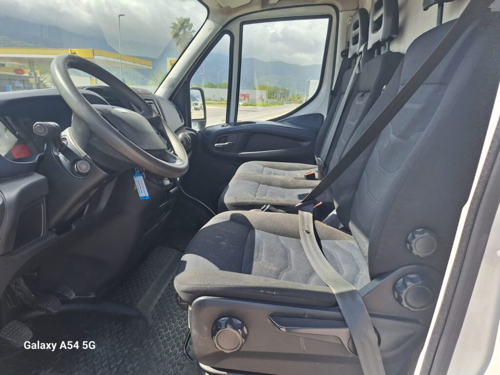 Iveco Daily 35s18 Furgonato Maxi - immagine 14