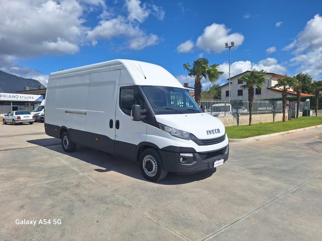 Iveco Daily 35s18 Furgonato Maxi - immagine 3