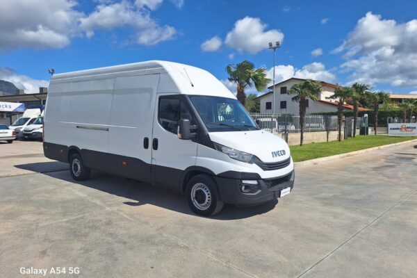 Iveco Daily 35s18 Furgonato Maxi - immagine 4