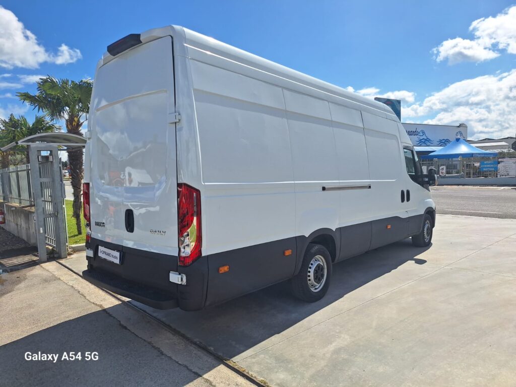 Iveco Daily 35s18 Furgonato Maxi - immagine 6