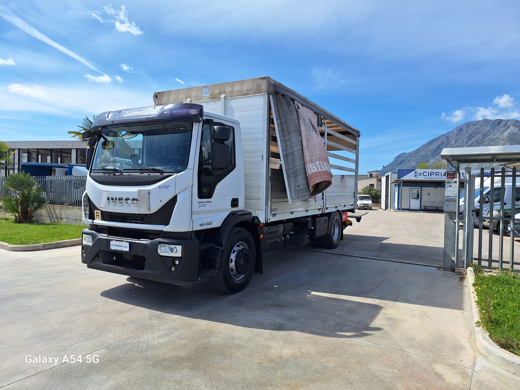 Iveco Eurocargo 180-32 Cassone Centinato con Sponda Caricatrice - immagine 15