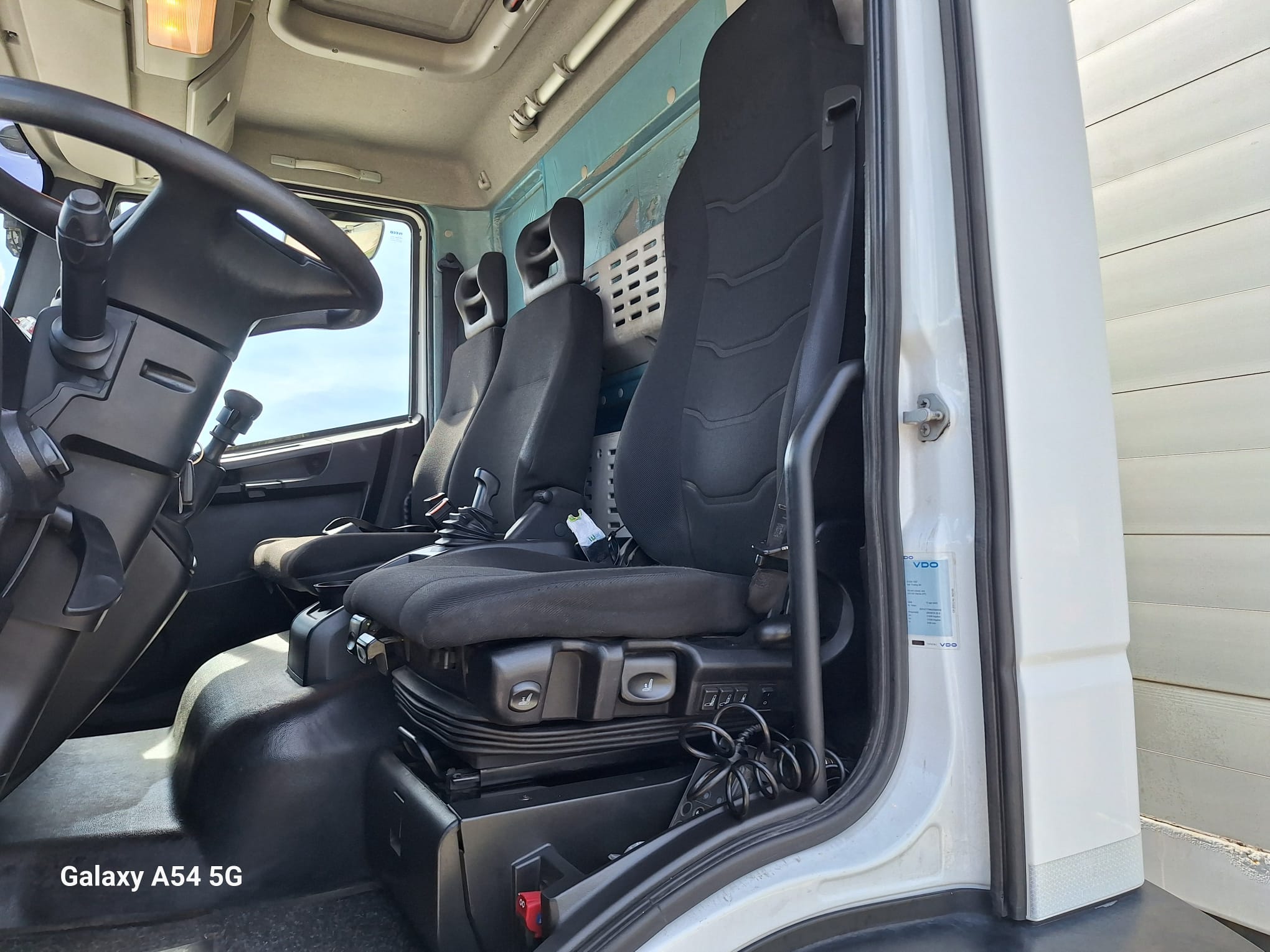 Iveco Eurocargo 180-32 Cassone Centinato con Sponda Caricatrice - immagine 7