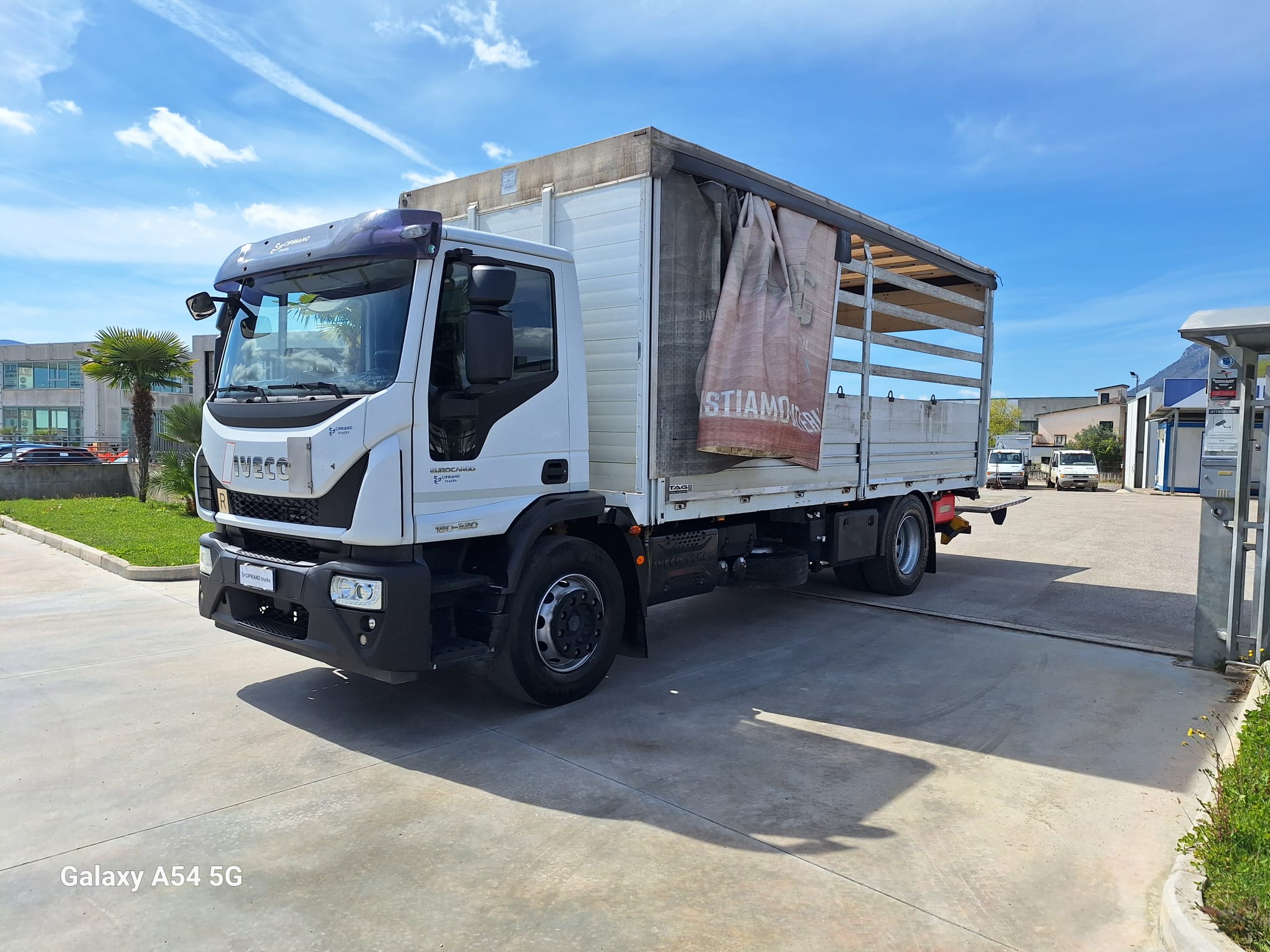 Iveco Eurocargo 180-32 Cassone Centinato con Sponda Caricatrice - immagine 9