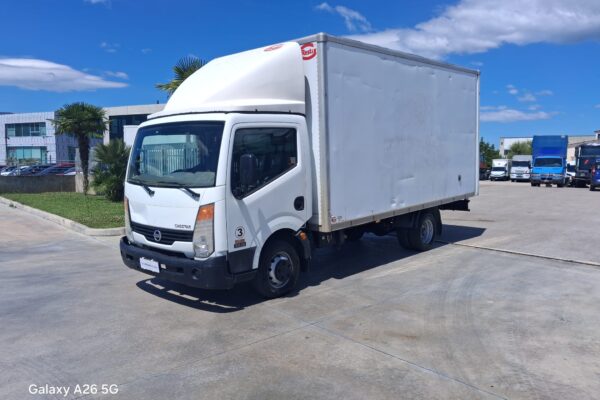 Nissan Cabstar Cassonato - immagine 8