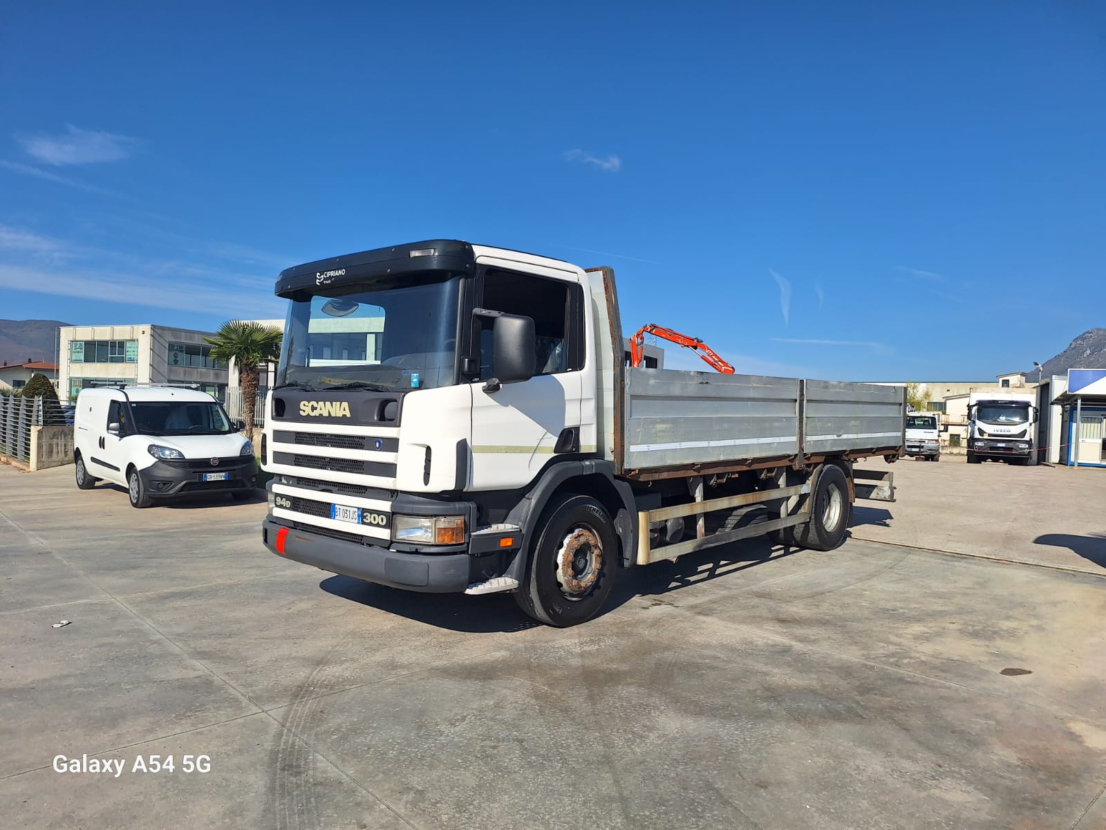 Scania P300 Cassone fisso - immagine 2