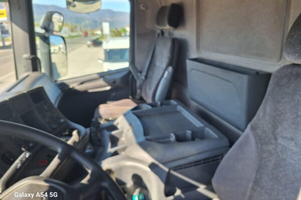 Scania P300 Cassone fisso - immagine 3