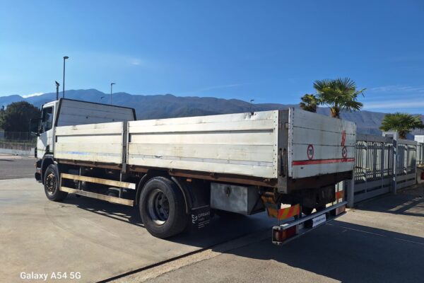 Scania P300 Cassone fisso - immagine 4