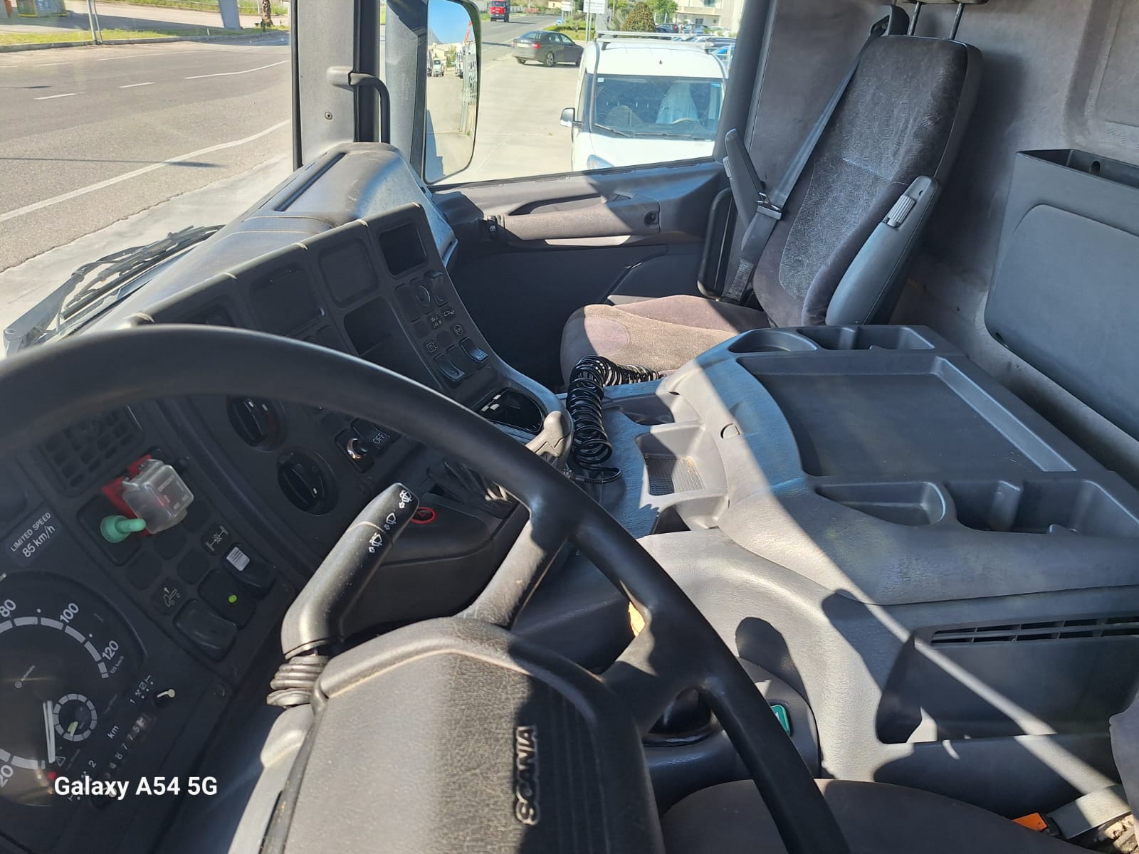 Scania P300 Cassone fisso - immagine 6