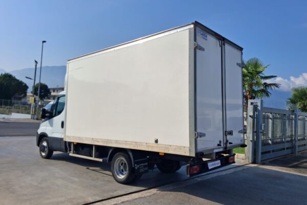 Iveco Daily 35c16 Furgonato. Pari al nuovo - immagine 3