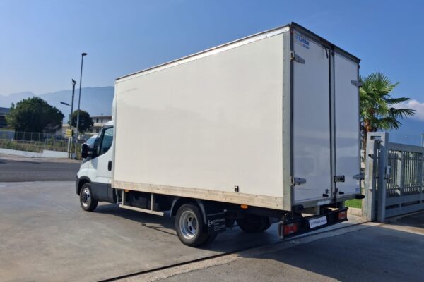 Iveco Daily 35c16 Furgonato. Pari al nuovo - immagine 4