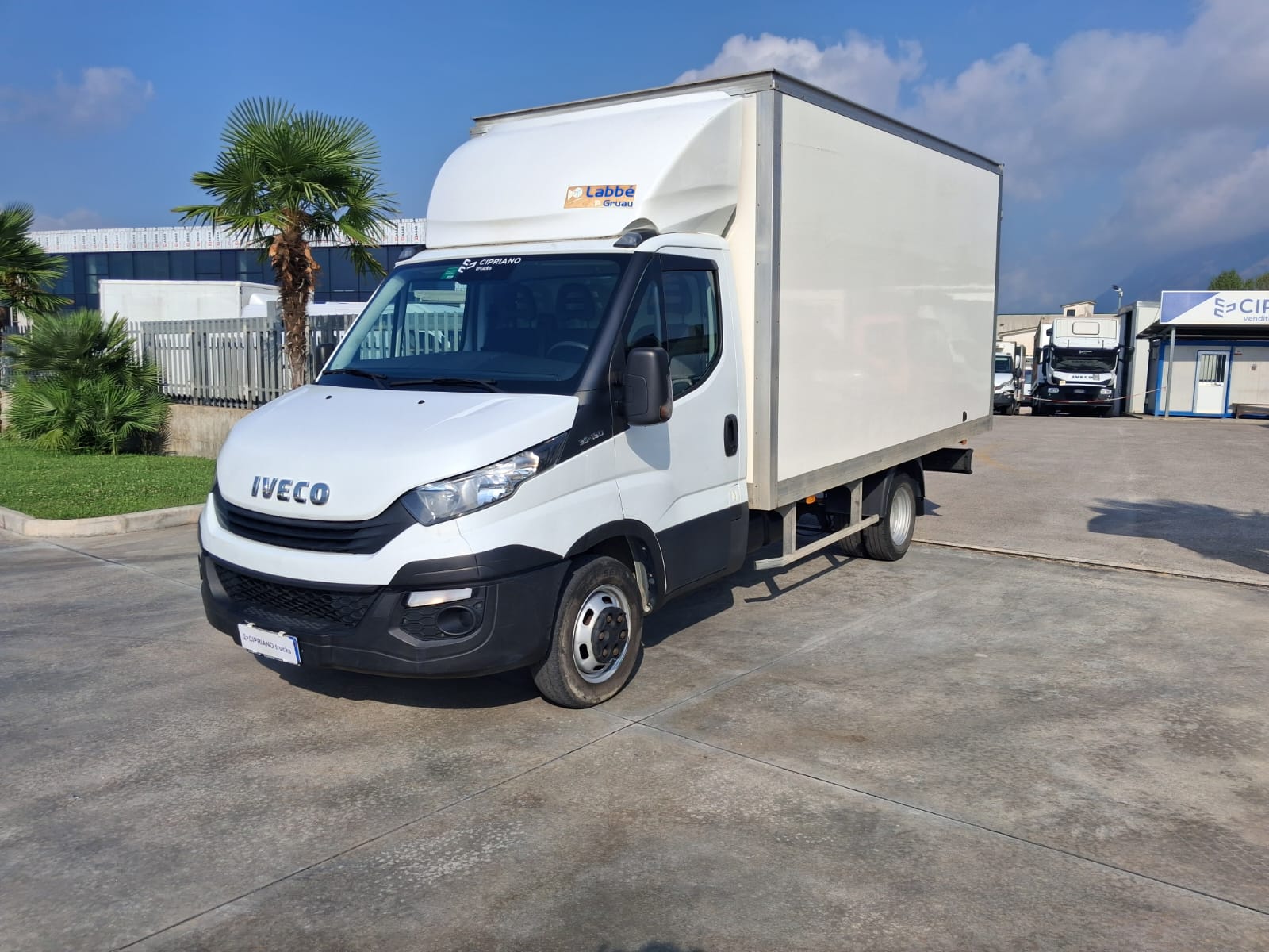 Iveco Daily 35c16 Furgonato. Pari al nuovo - immagine 5