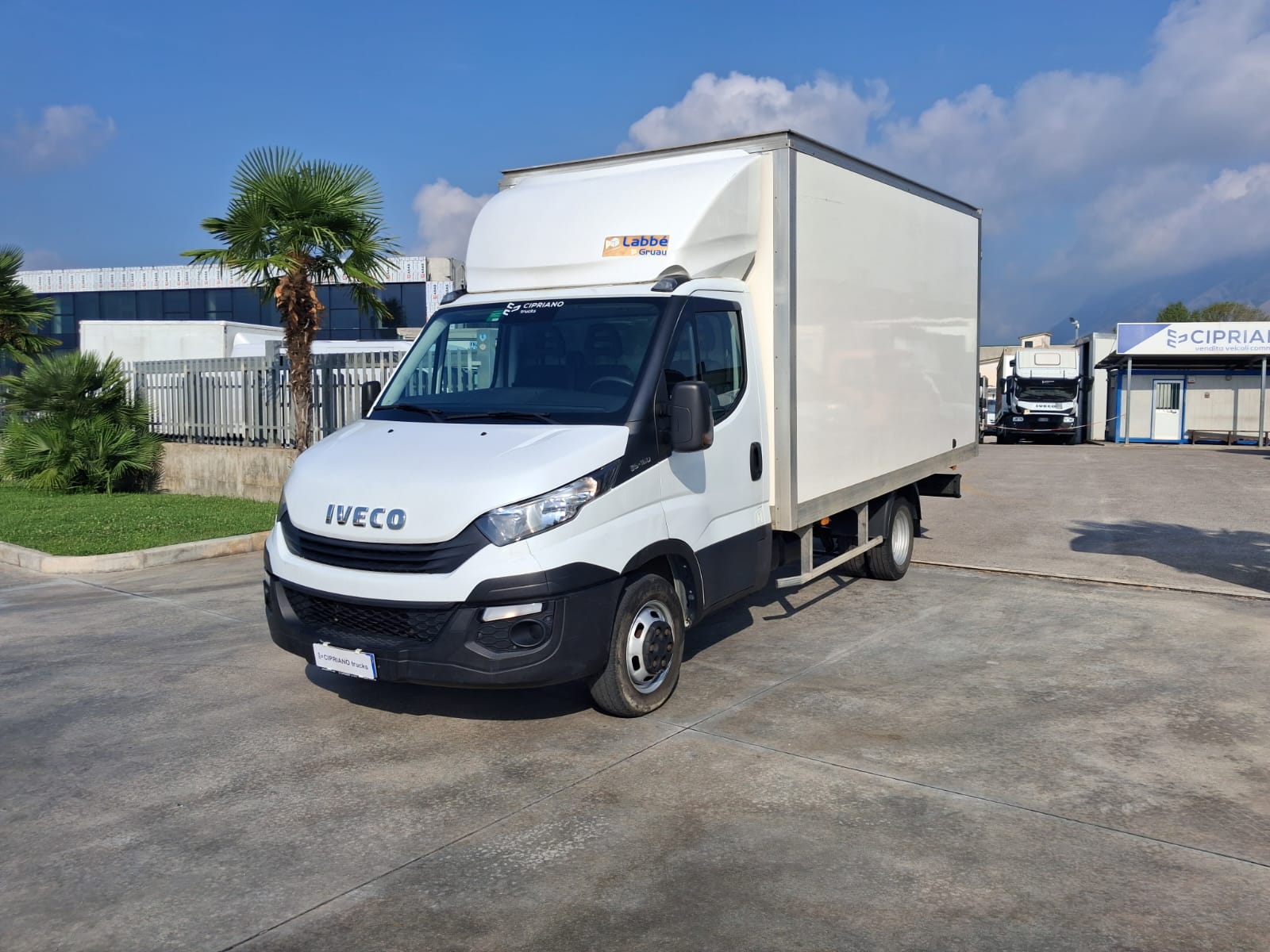 Iveco Daily 35c16 Furgonato. Pari al nuovo - immagine 8