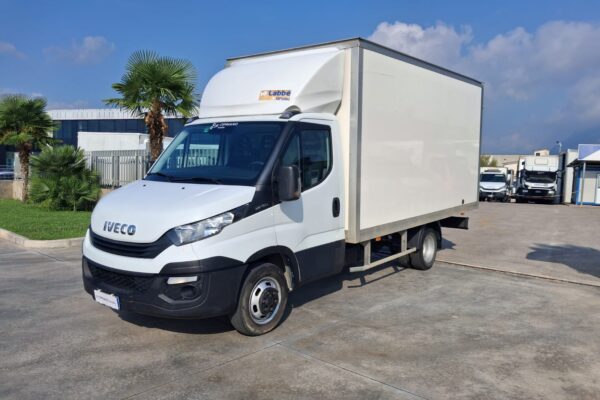 Iveco Daily 35c16 Furgonato. Pari al nuovo - immagine 9