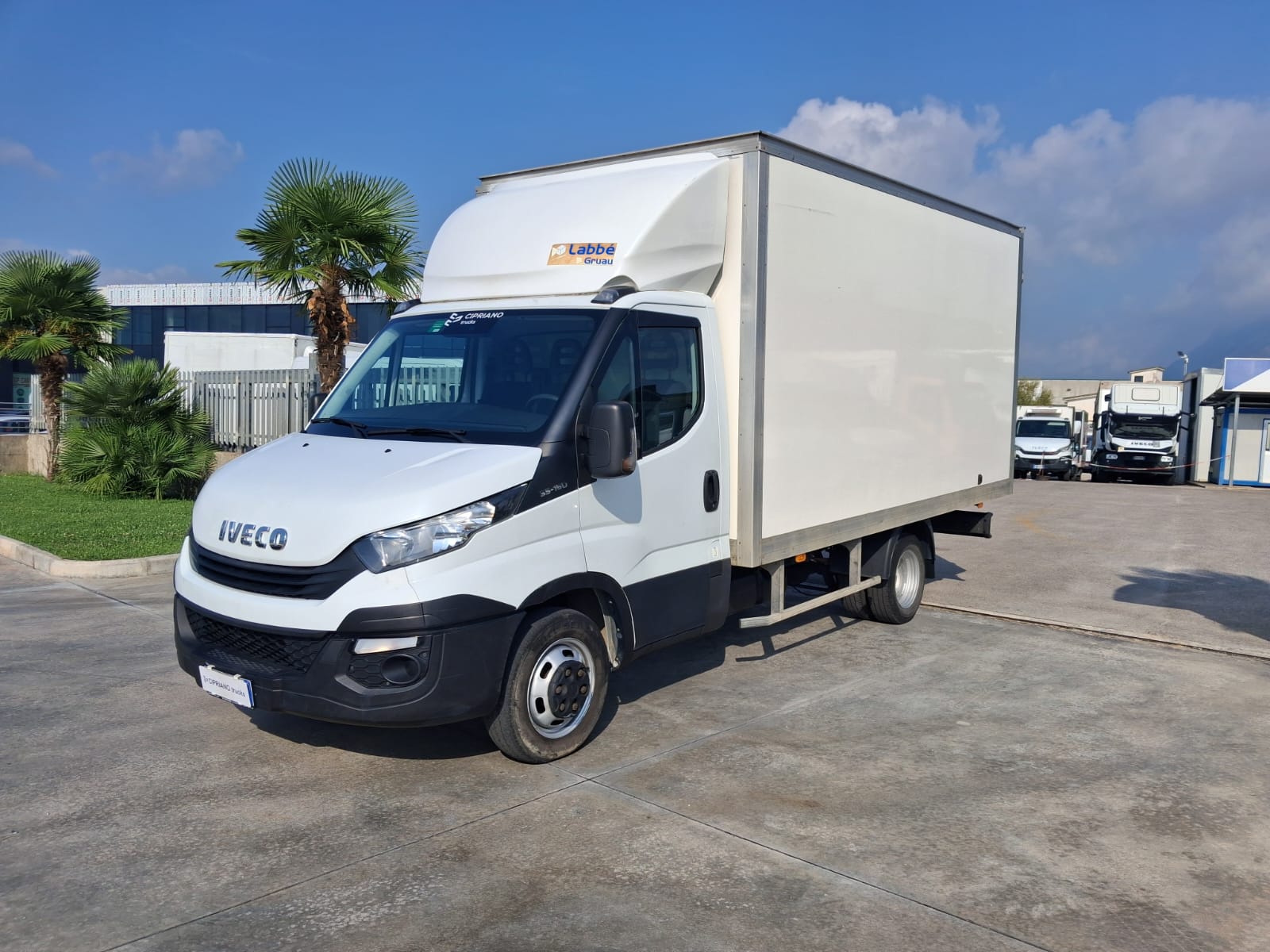 Iveco Daily 35c16 Furgonato. Pari al nuovo - immagine 9