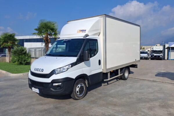 Iveco Daily 35c16 Furgonato. Pari al nuovo - immagine 17