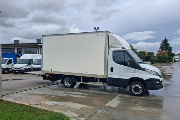 Iveco Daily 35c16 Cassonato con Sponda 1000 KG - immagine 10