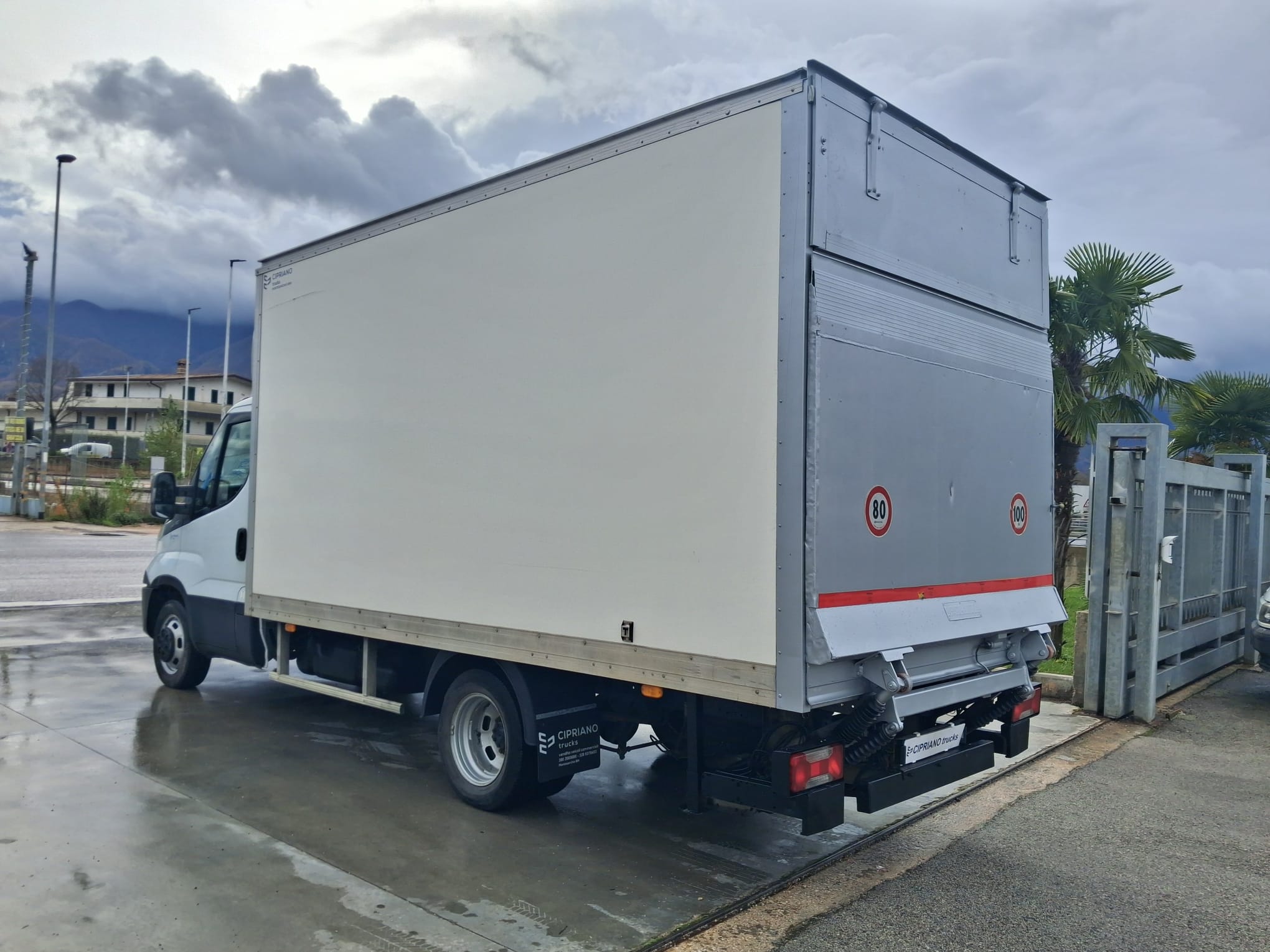 Iveco Daily 35c16 Cassonato con Sponda 1000 KG - immagine 5