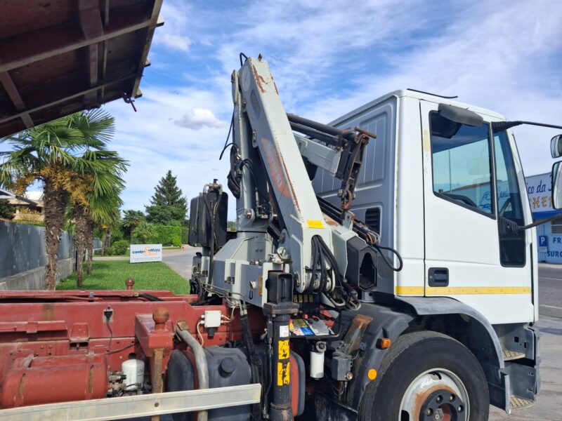 Iveco Eurocargo 150e18 K RIBALTABILE E GRU PM - immagine 15