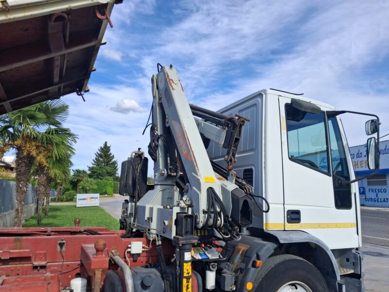 Iveco Eurocargo 150e18 K RIBALTABILE E GRU PM - immagine 16