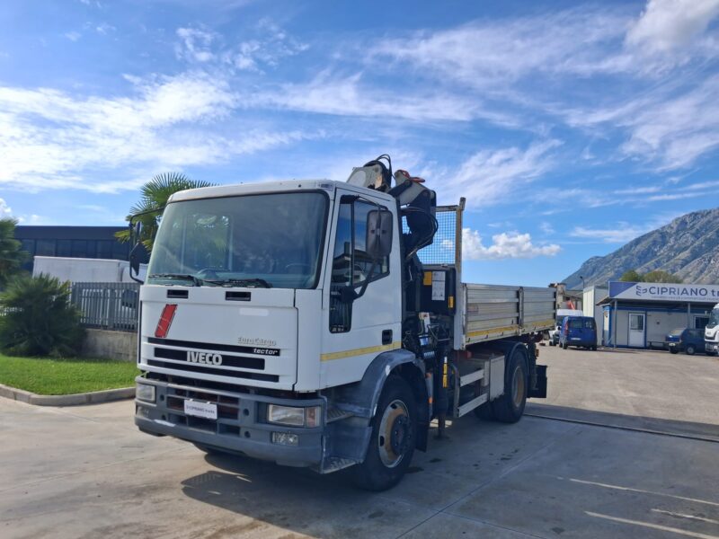 Iveco Eurocargo 150e18 K RIBALTABILE E GRU PM - immagine 24
