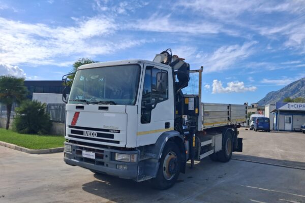 Iveco Eurocargo 150e18 K RIBALTABILE E GRU PM - immagine 25