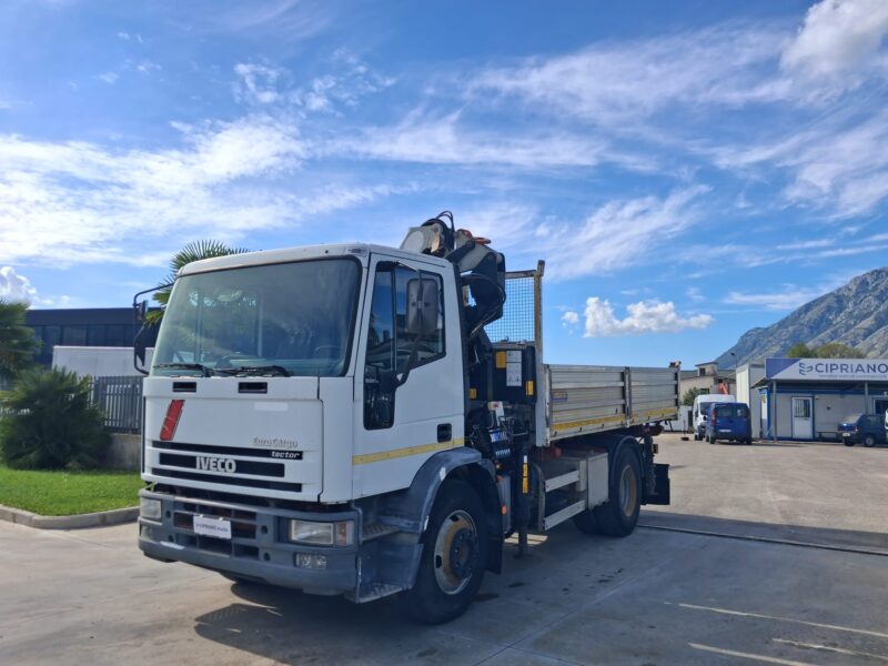 Iveco Eurocargo 150e18 K RIBALTABILE E GRU PM - immagine 26