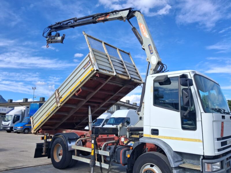 Iveco Eurocargo 150e18 K RIBALTABILE E GRU PM - immagine 6