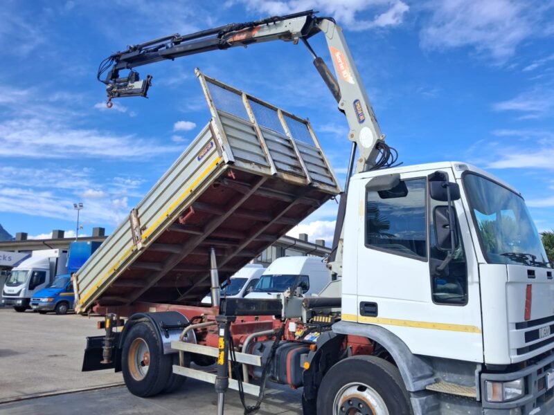 Iveco Eurocargo 150e18 K RIBALTABILE E GRU PM - immagine 9