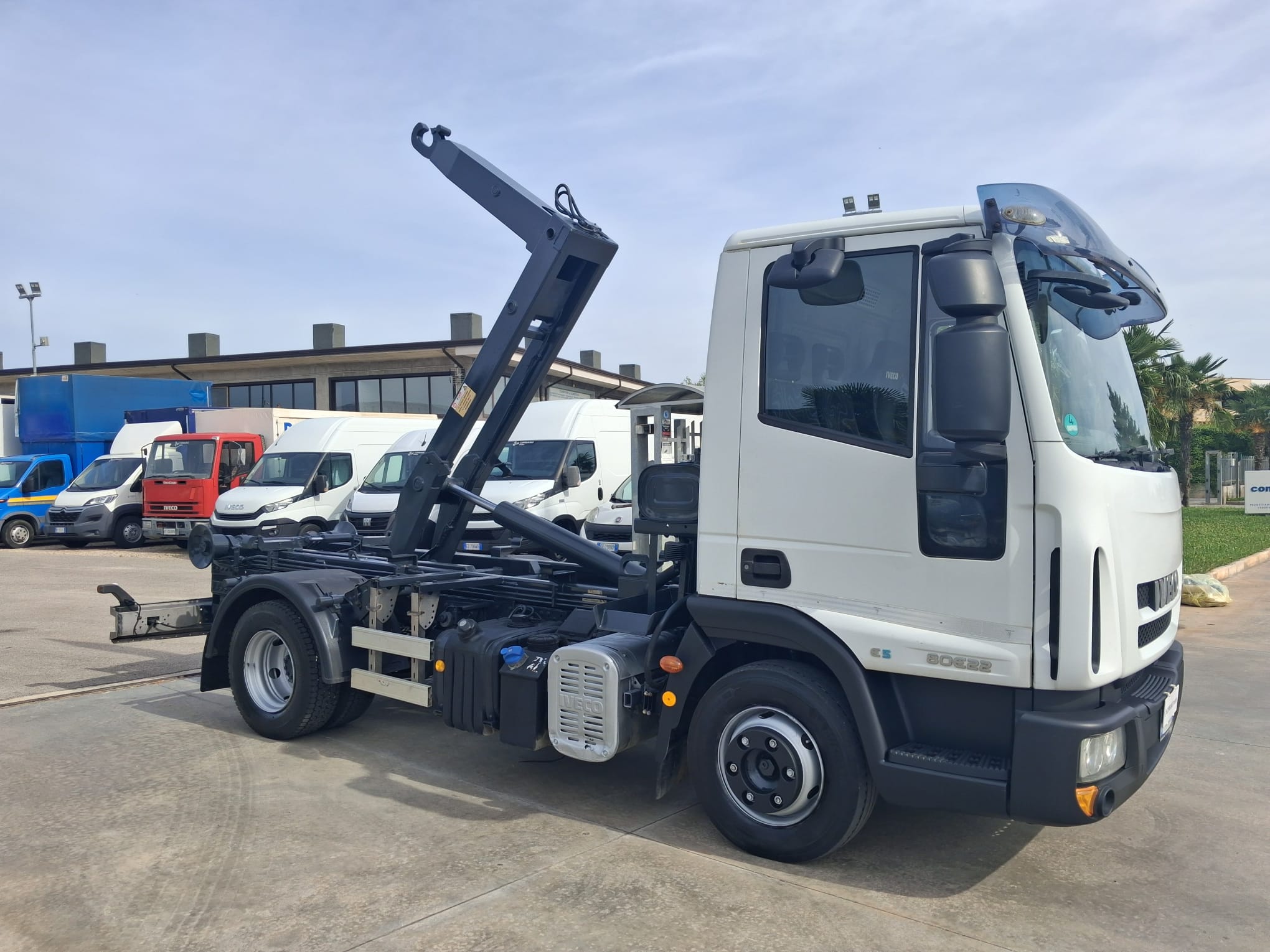 Iveco Eurocargo 80e22 SCARRABILE LEM 6 TON - immagine 14