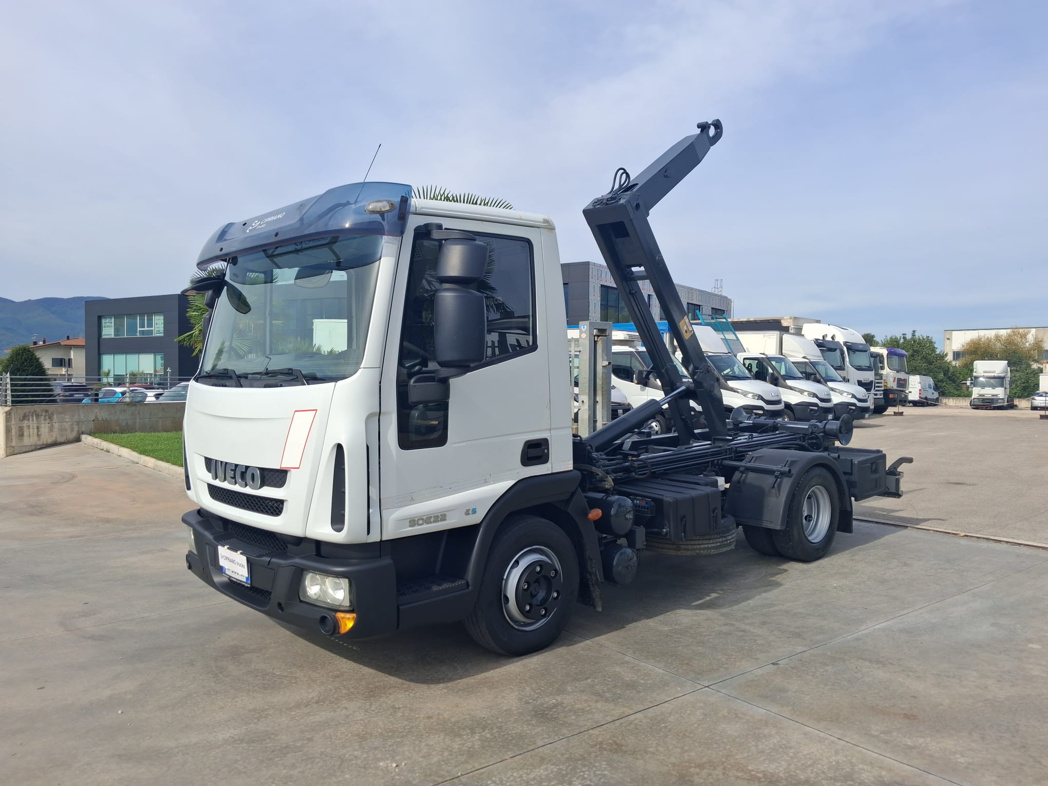 Iveco Eurocargo 80e22 SCARRABILE LEM 6 TON - immagine 3