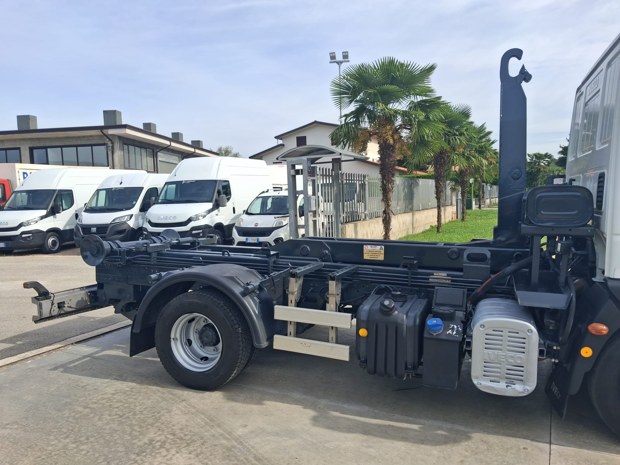 Iveco Eurocargo 80e22 SCARRABILE LEM 6 TON - immagine 26