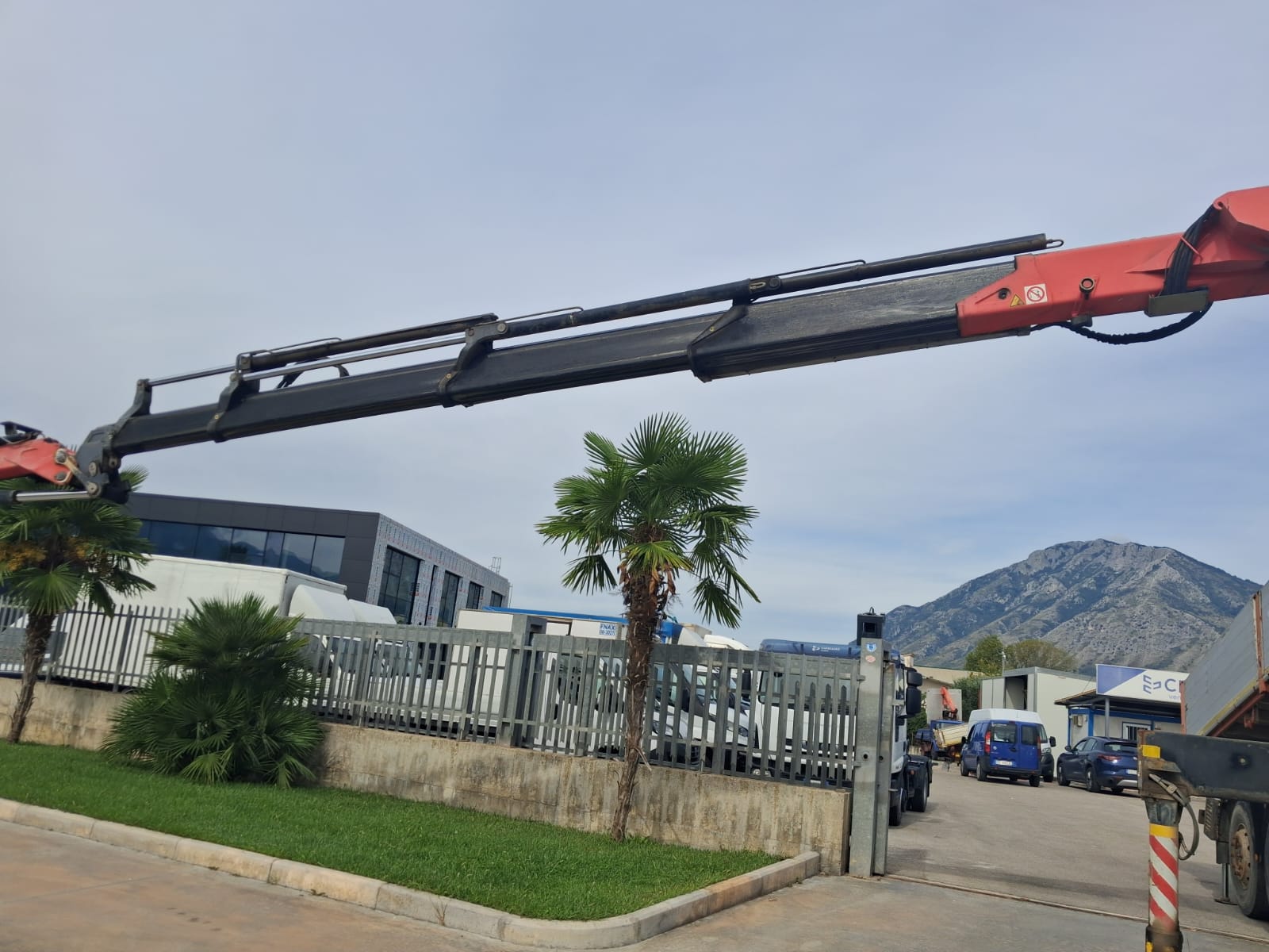 MAN 4 ASSI con Gru FASSI F360XP e Ribaltabile - immagine 18