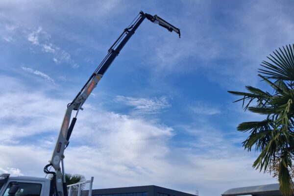 Iveco Eurocargo 150e18 K RIBALTABILE E GRU PM - immagine 25