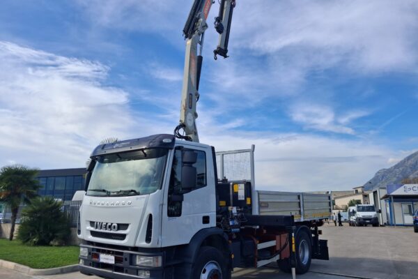 Iveco Eurocargo 150e18 K RIBALTABILE E GRU PM - immagine 29