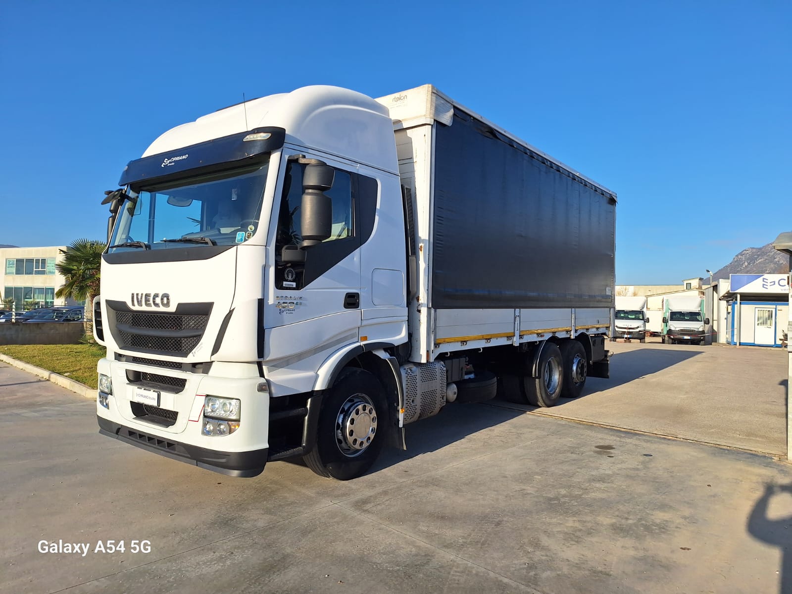 Iveco Stralis Centinato con Sponda Caricatrice EURO 6 - immagine 3