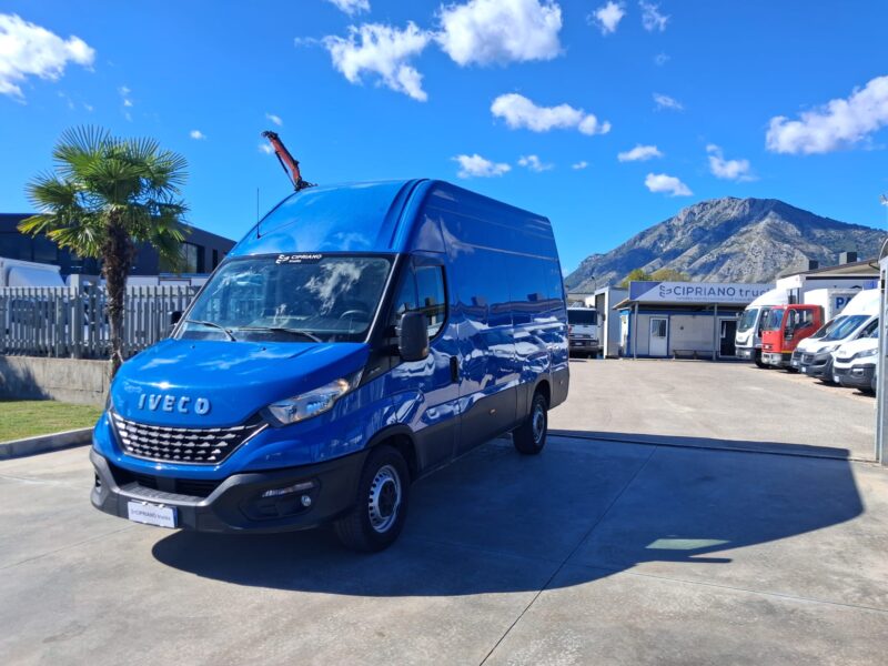 Iveco Daily Furgonato TETTO ALTO KM: 165.197 - immagine 3