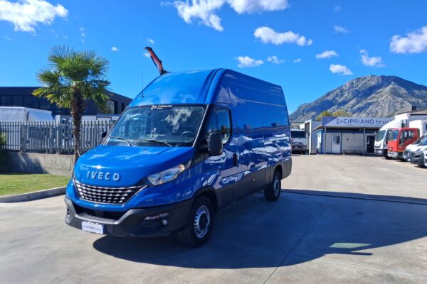 Iveco Daily Furgonato TETTO ALTO KM: 165.197 - immagine 4