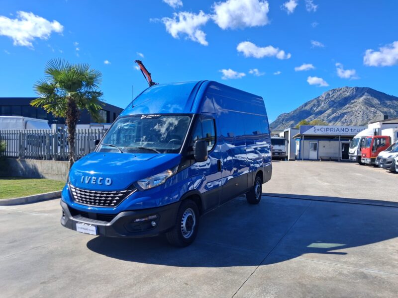 Iveco Daily Furgonato TETTO ALTO KM: 165.197 - immagine 4