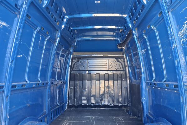Iveco Daily Furgonato TETTO ALTO KM: 165.197 - immagine 9