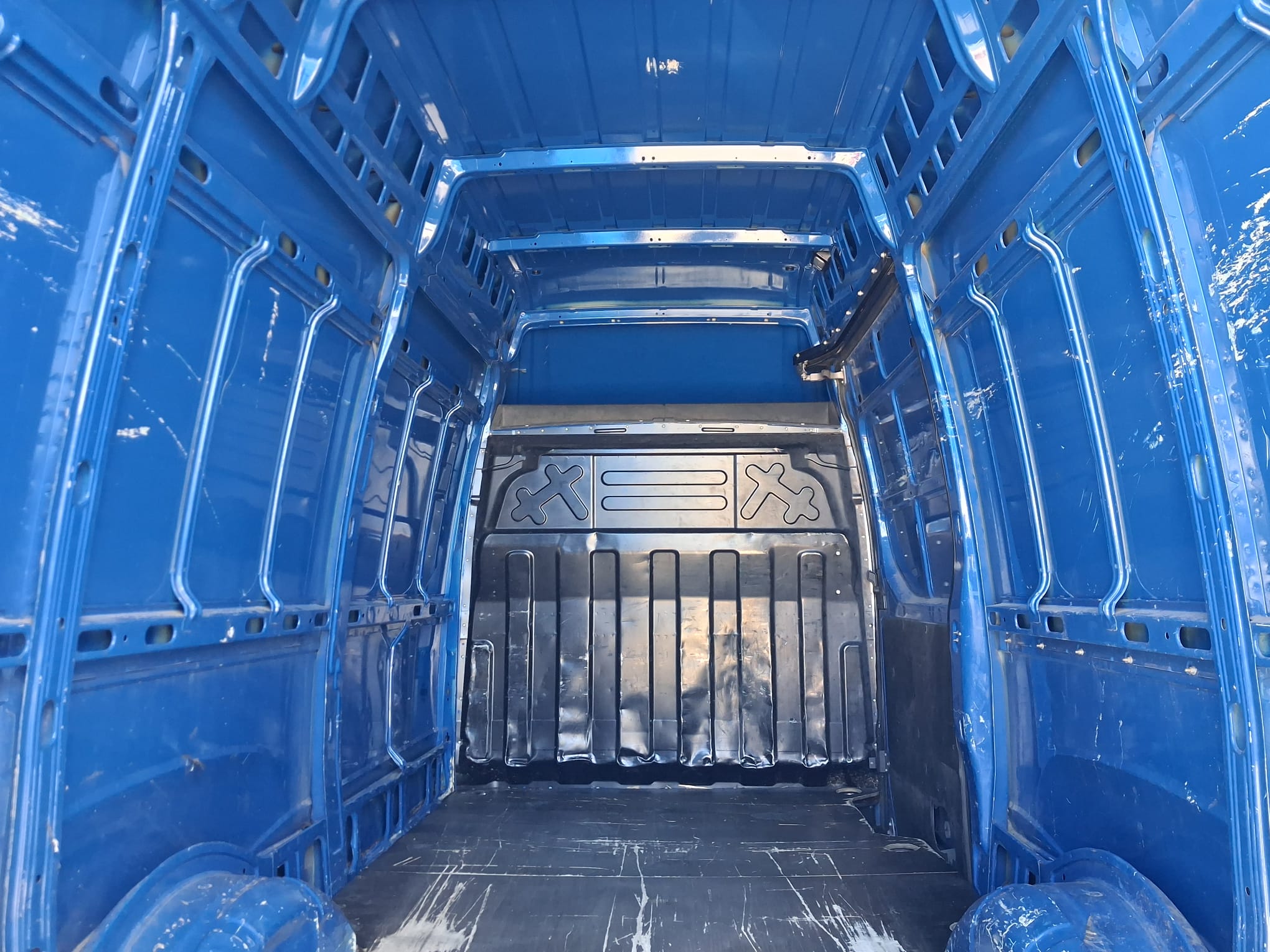Iveco Daily Furgonato TETTO ALTO KM: 165.197 - immagine 9