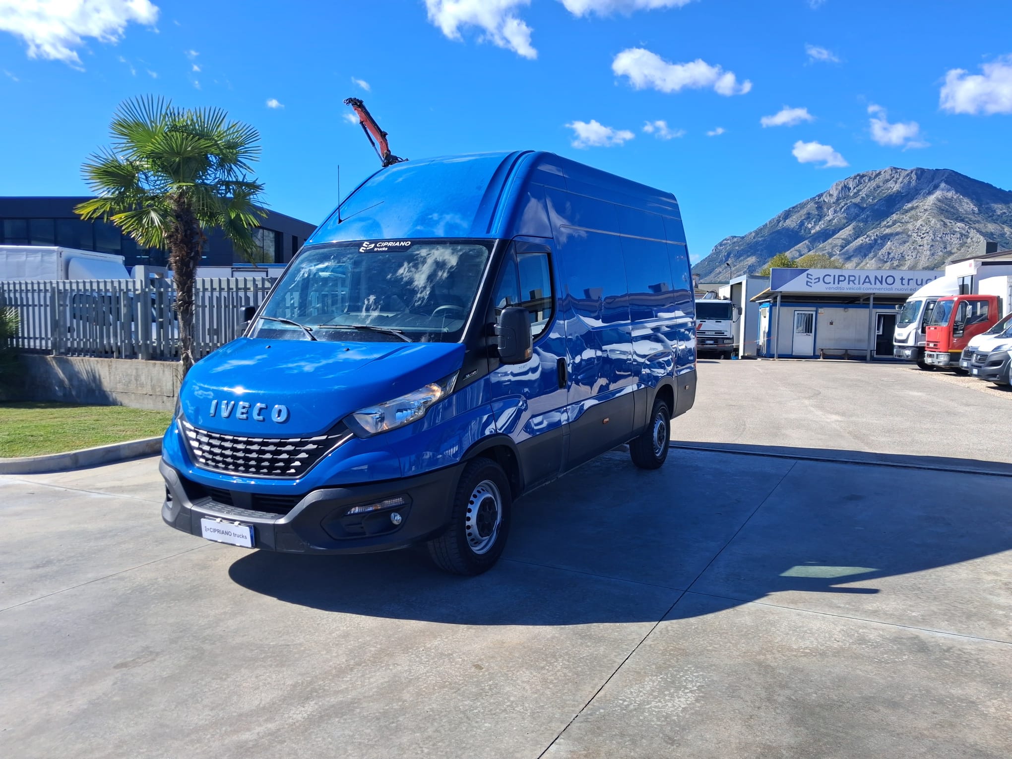 Iveco Daily Furgonato TETTO ALTO KM: 165.197 - immagine 17