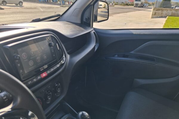 Fiat Doblò Furgonato MAXI 3 Posti - immagine 11
