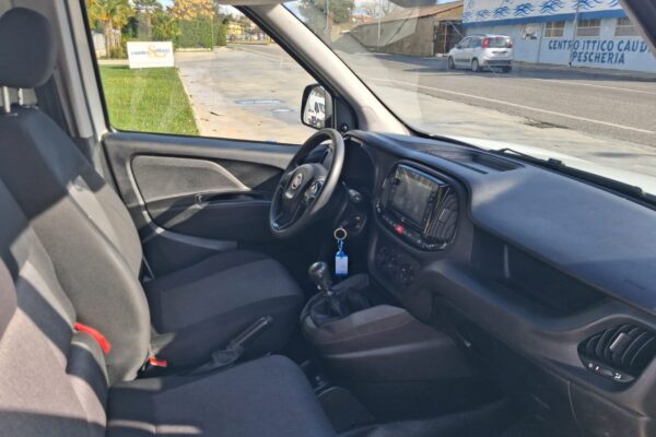 Fiat Doblò Furgonato MAXI 3 Posti - immagine 14