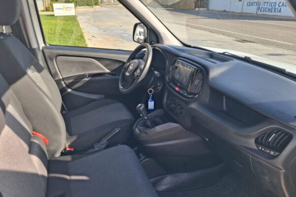 Fiat Doblò Furgonato MAXI 3 Posti - immagine 15